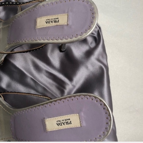 Neiman Marcus 95th anniversary Prada silver metallic and black floral heels - Picture 4 of 9